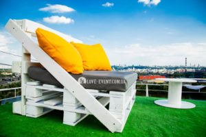 Фото Свидание - Чудо-диван на высоте