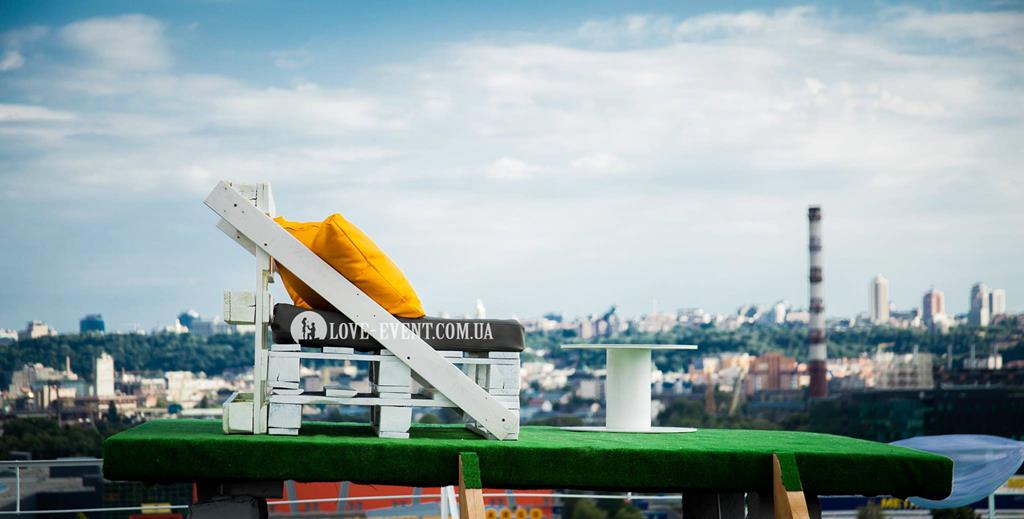 Фото Свидание - Чудо-диван на высоте