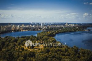 Фото Девичник Вид с крыши на акваторию Днепра