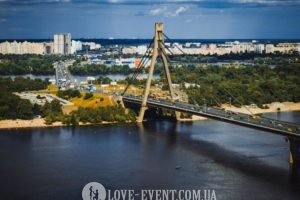 Фото Девичник вид с крыши на Московский мост