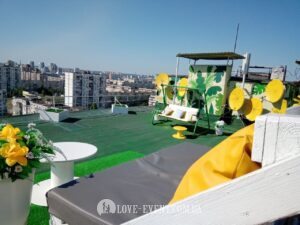 Девичник на крыше