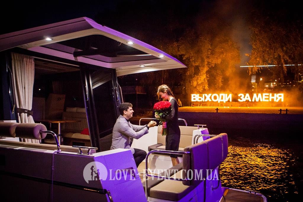 Фото Свидание и предложение на маяке