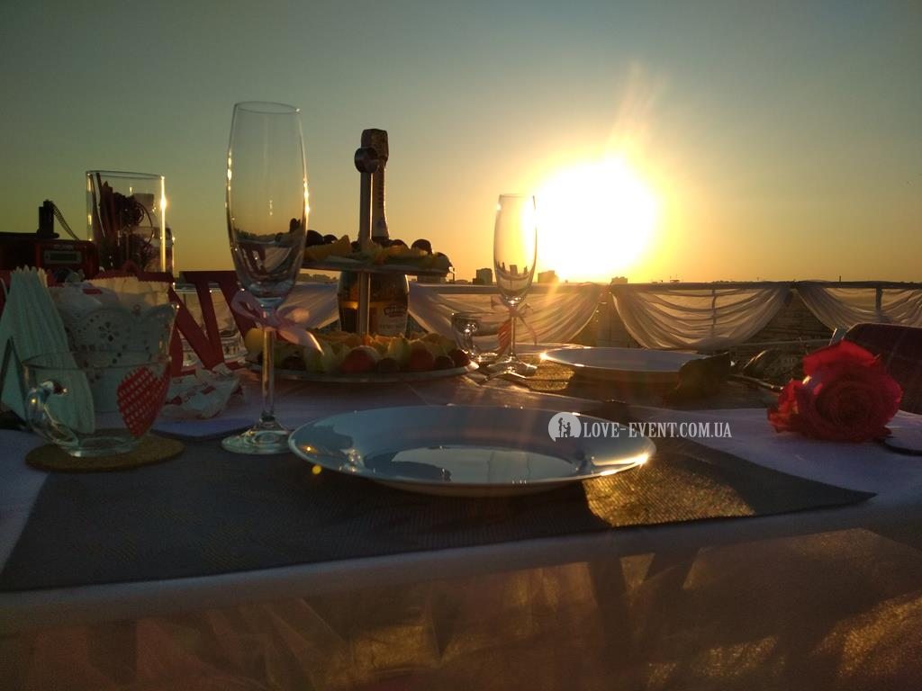 Фото Свидание на крыше - Оболонь