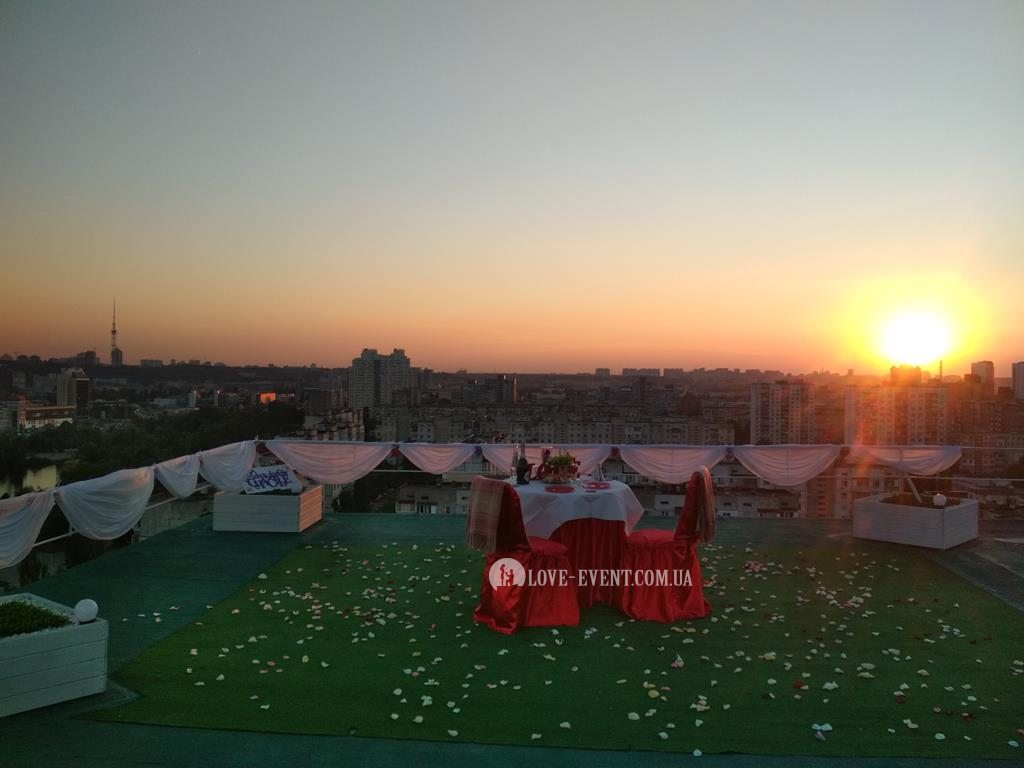 Фото Свидание на крыше - Оболонь