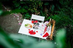 Фото Свидание в оранжерее у водопада