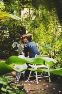 Фотография свидание в оранжерее Тропики